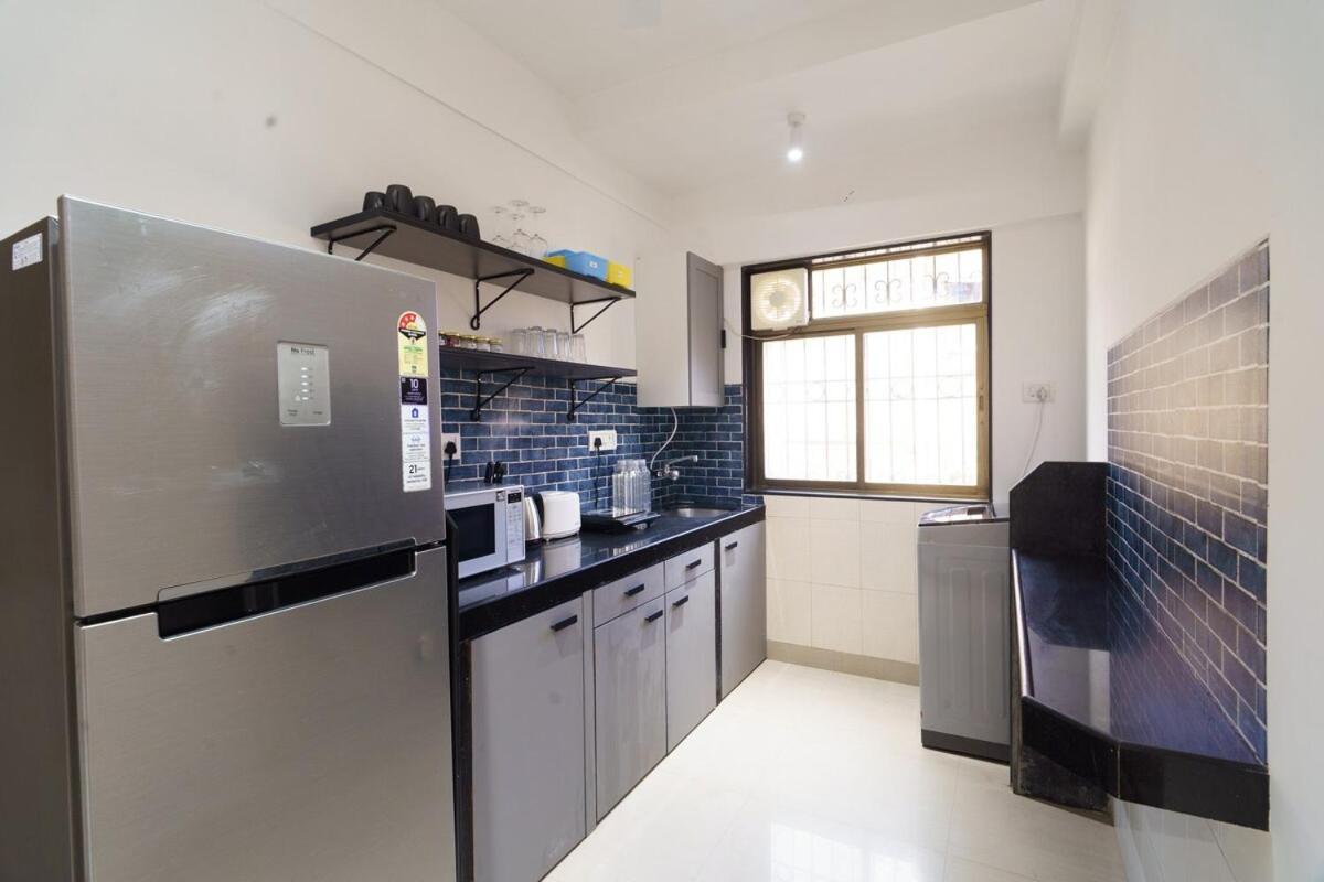 Aura 2bhk Bandra W By The Company Apartament